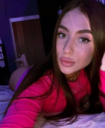 Юлия, 22 года, 2 размер груди